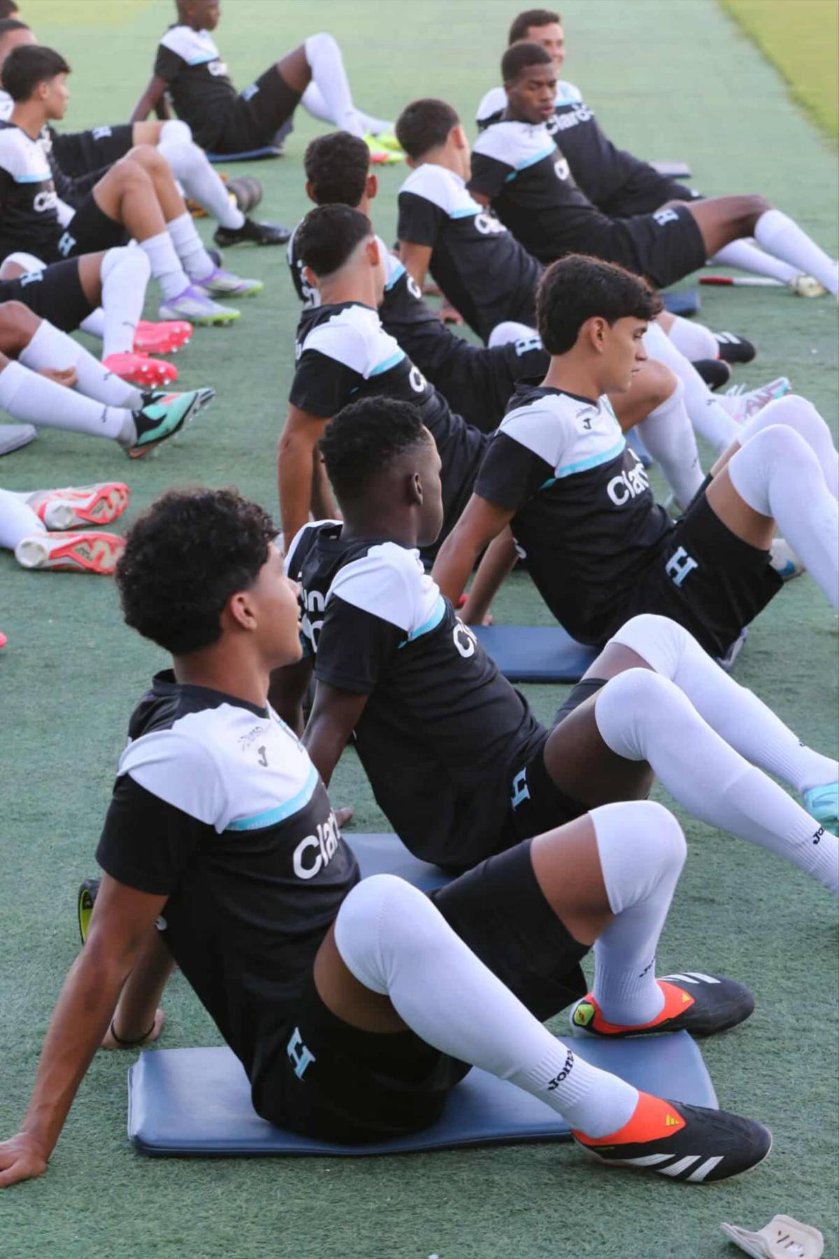 ¿Qué pasó con Luis Suazo? Un europeo llegó y Honduras se concentró para el Mundial de Qatar Sub-17: cuándo viajan y las fechas frente a los rivales