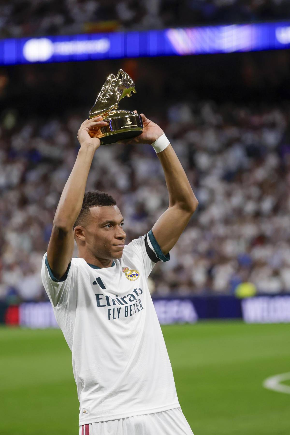 El castigo que sufrió Real Madrid por Vinicius, récord de Mbappé y la bronca de Lautaro