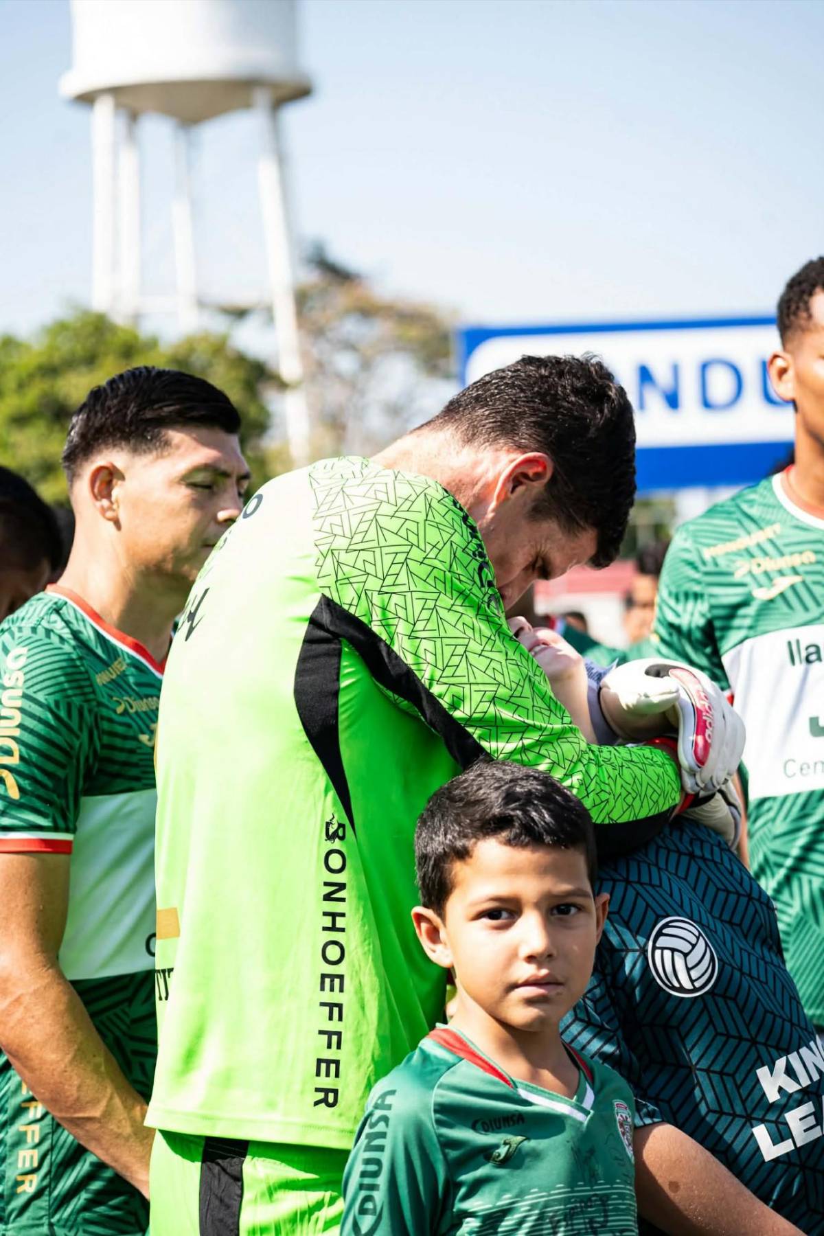 Argentina sigue cautivando, homenaje a exjugador y el motivo del mensaje de Isaac Castillo