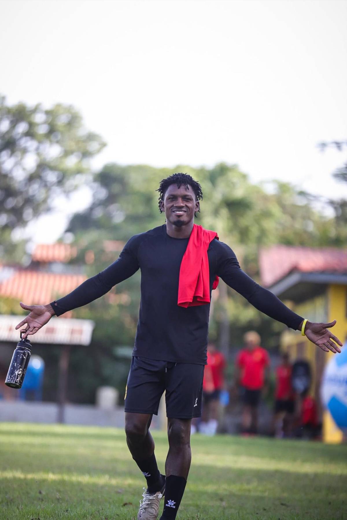 Real España vivió un día especial y pensando en Motagua: sorpresas y gran ambiente