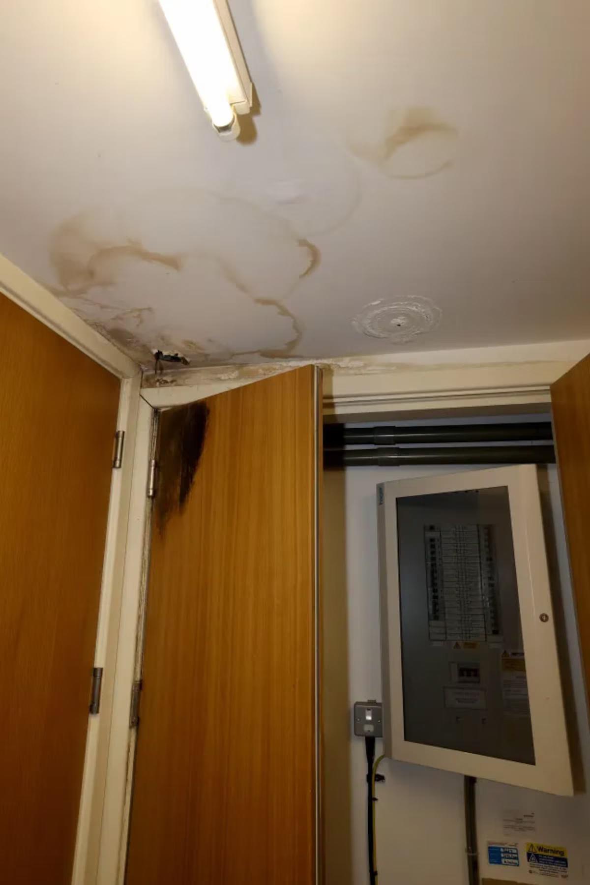 “Courtois gana un enorme salario y pasa de fiesta en yates mientras su hijo vive en una casa que se cae a pedazos”