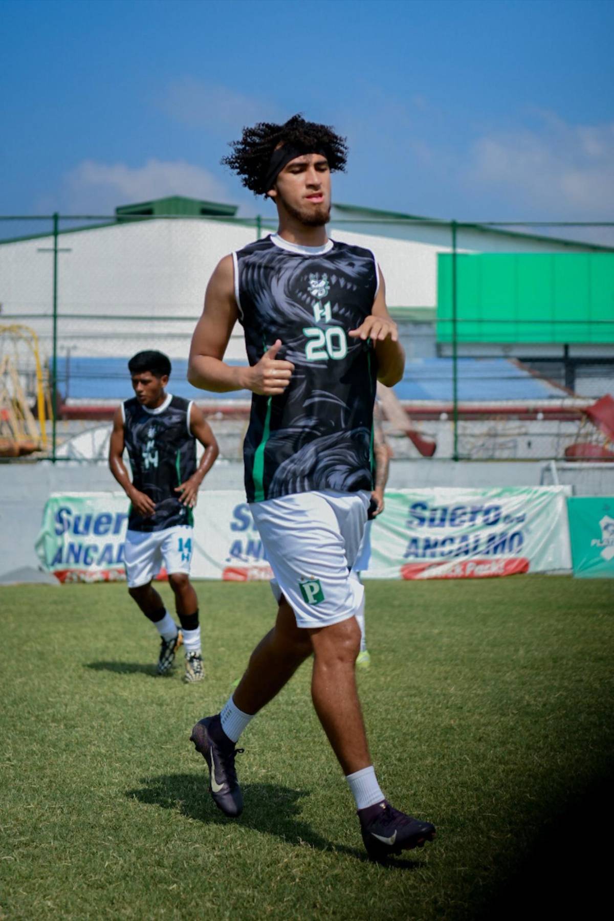 Fichajes: Olimpia pretende arrebatarle jugador a Motagua e inicia renovaciones y nuevo legionario a la vista