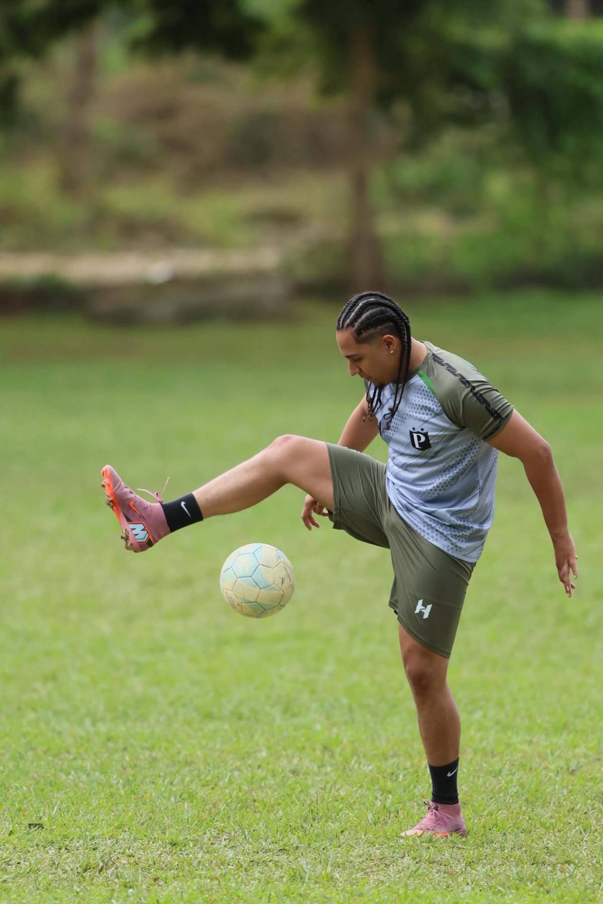 Reconocido exjugador del Platense arremete tras fichaje de Davis Flow: Se jodi*