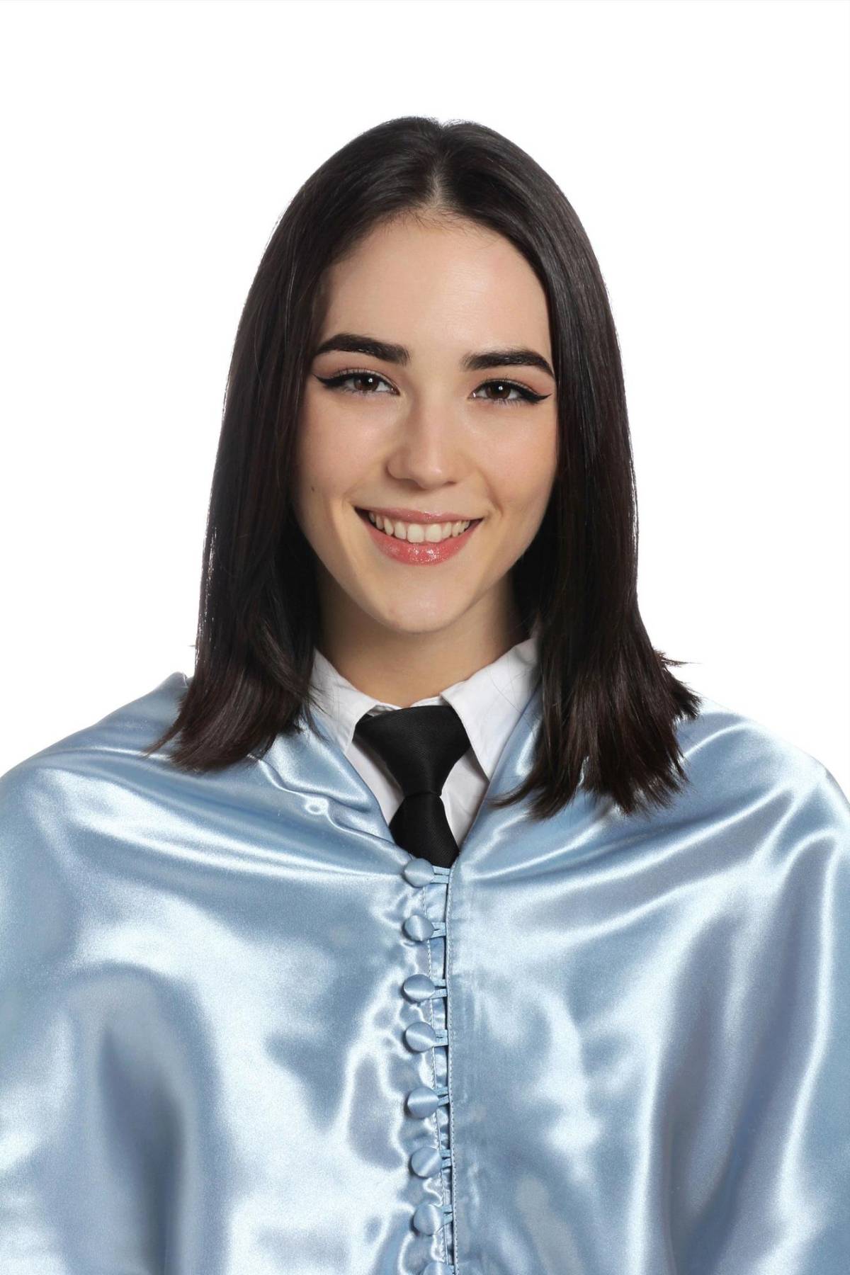 Conoce a la artista marcial y cosplayer española que cautiva con su talento y su gran condición física