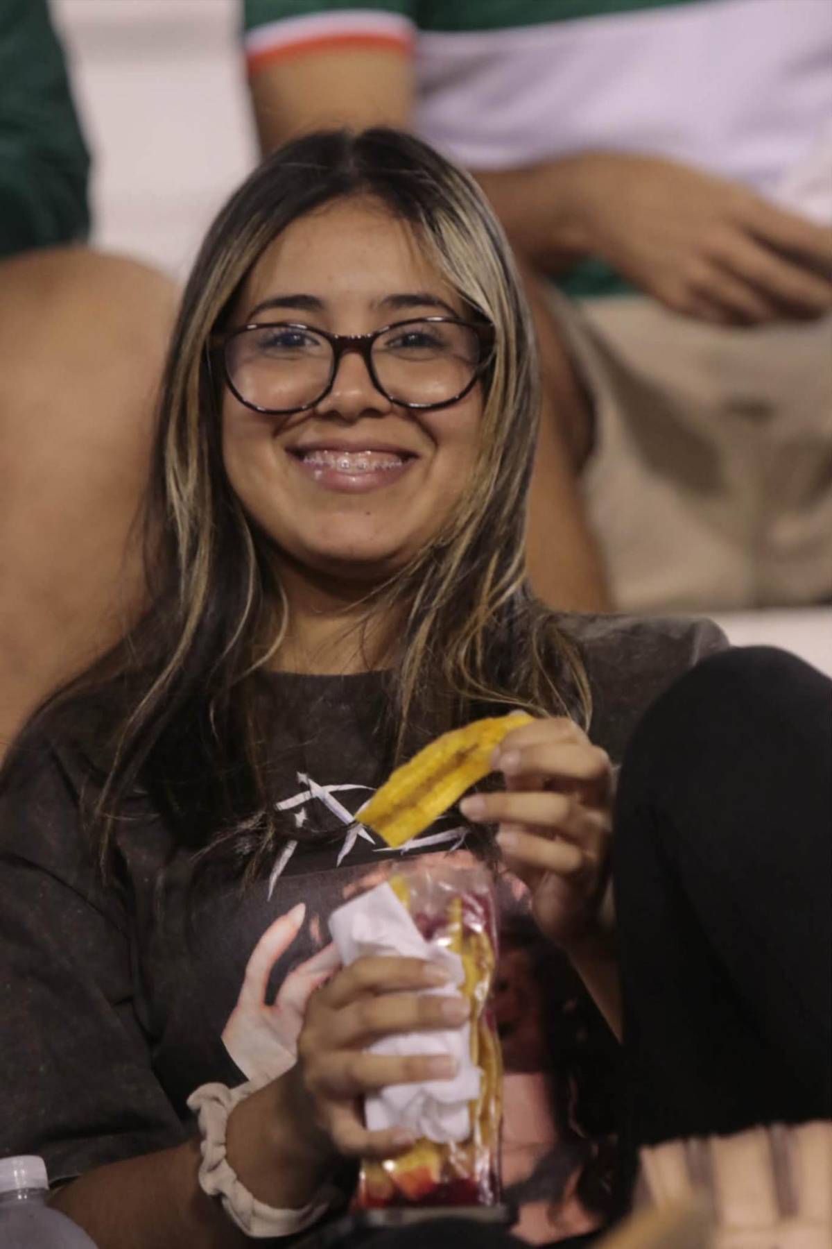 Le gritó con todo a su exequipo, noble causa de la Liga Hondubet y aficionadas de Marathón causaron furor en el estadio Olímpico