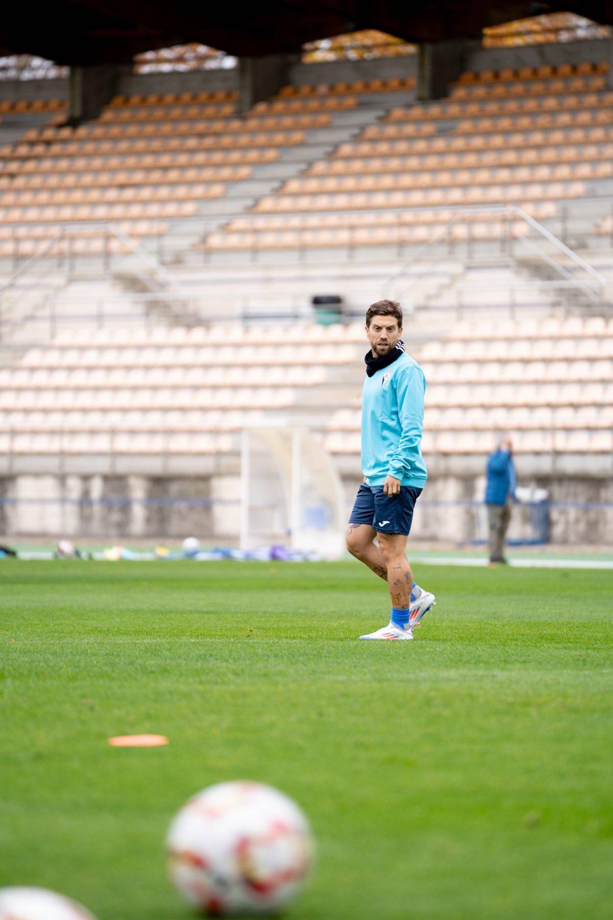 Fue campeón del mundo junto a Messi en Qatar 2022 y reaparece con equipo de tercera división