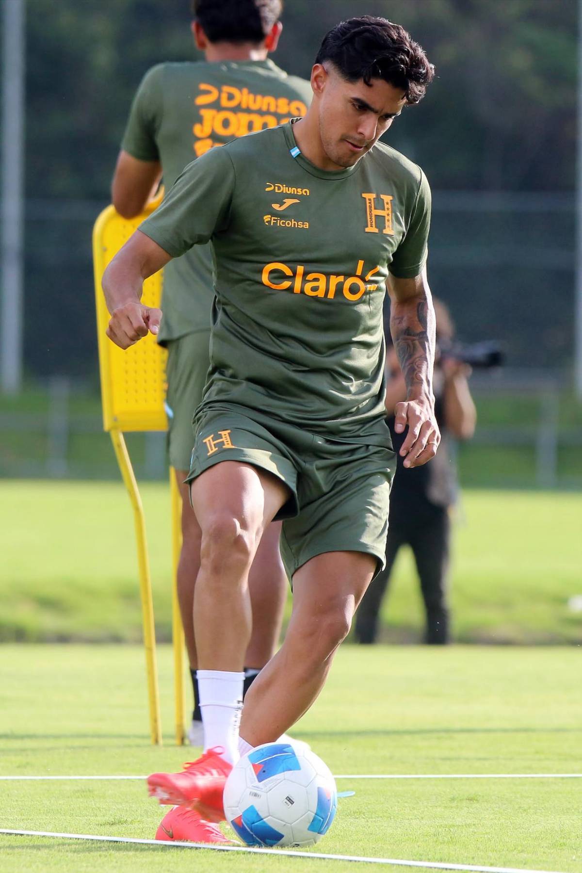 Keyrol fue golpeado y estrella preocupa: así se vivió el tercer entreno de Honduras
