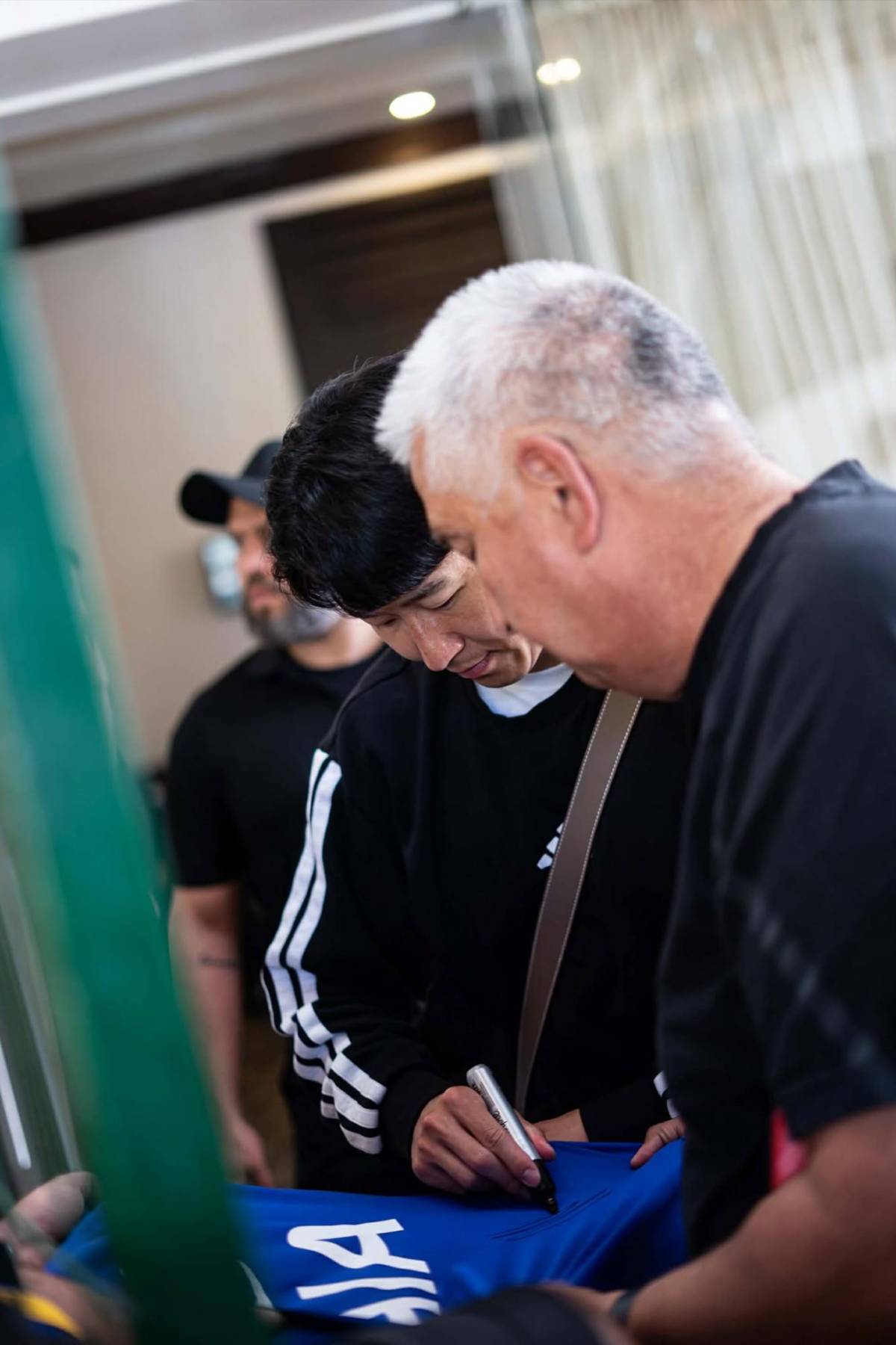 Los inconvenientes que tuvo LAFC cuando iba a salir de SPS y el problema de salud que sufrió un crack del club de la MLS