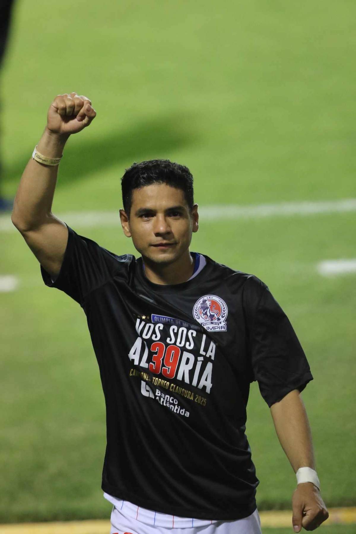 FICHAJES: Olimpia anuncia barrida, hondureño es contratado con Sporting Kansas City y Motagua firma a tres, ¿y Carlos Pineda?