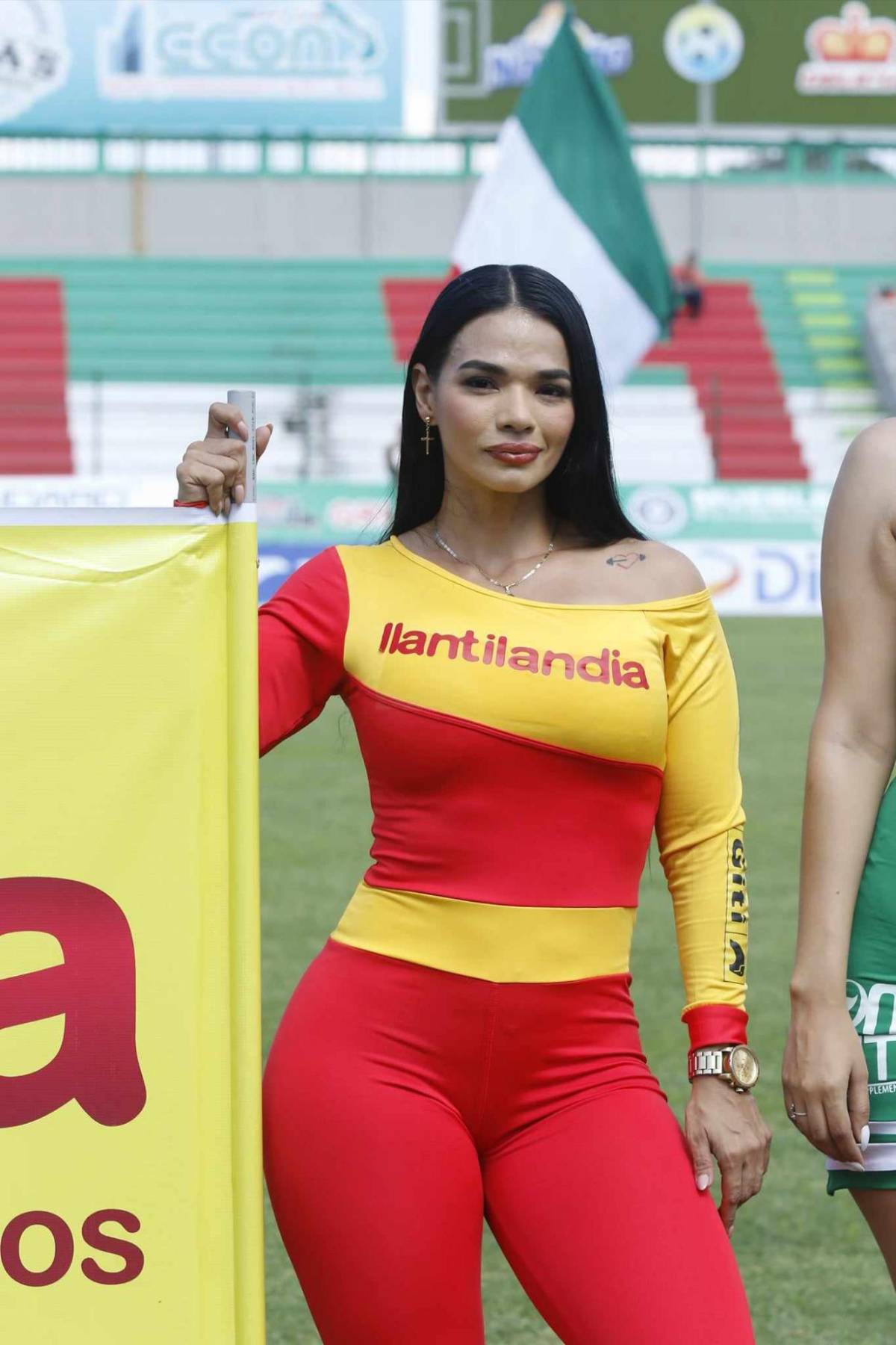 No se vio en TV: Pedro Troglio, reencuentro especial y su reconciliación con jugador de Marathón; bellas chicas en el Yankel