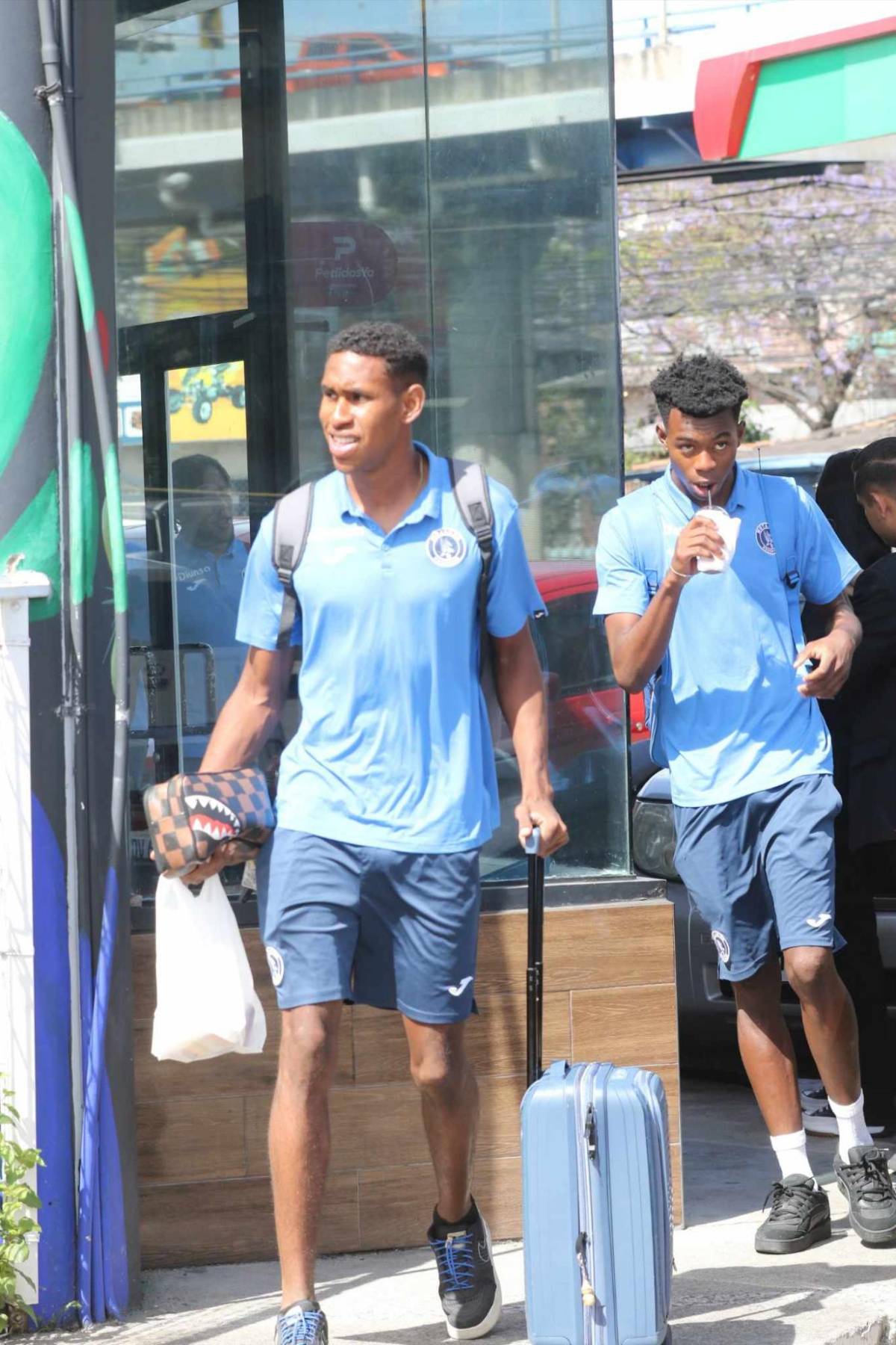 ¿Ya puede jugar Rodrigo Auzmendi? Motagua viajó a San Pedro Sula con bajas y con los seleccionados que regresaron