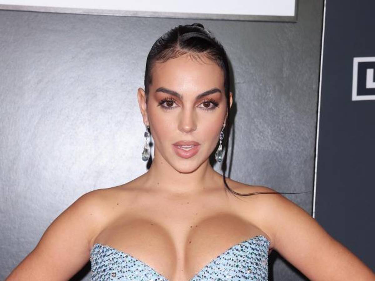 Georgina Rodríguez incendió Las Vegas: así lució la novia de Cristiano en los Latin Grammy 2022 y su incidente antes de la premiación