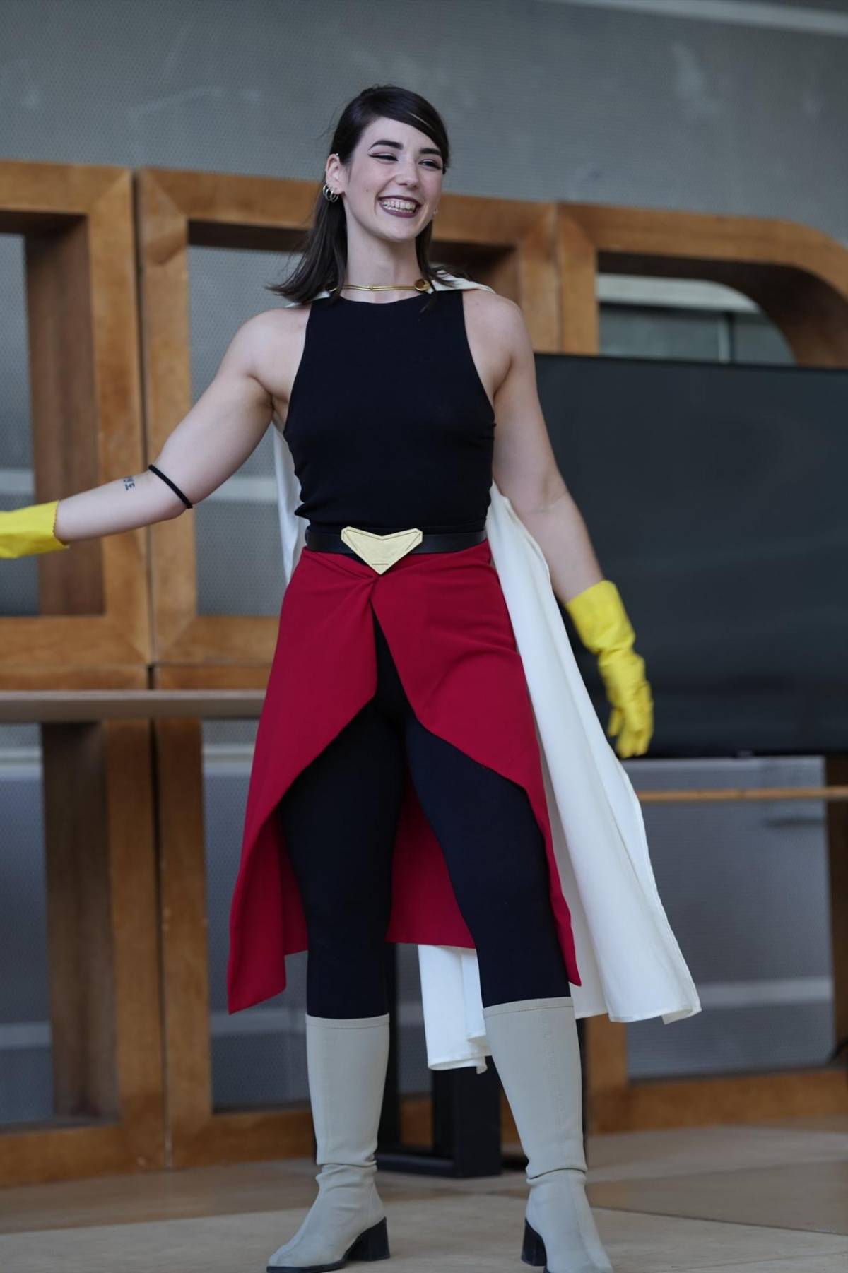 Conoce a la artista marcial y cosplayer española que cautiva con su talento y su gran condición física