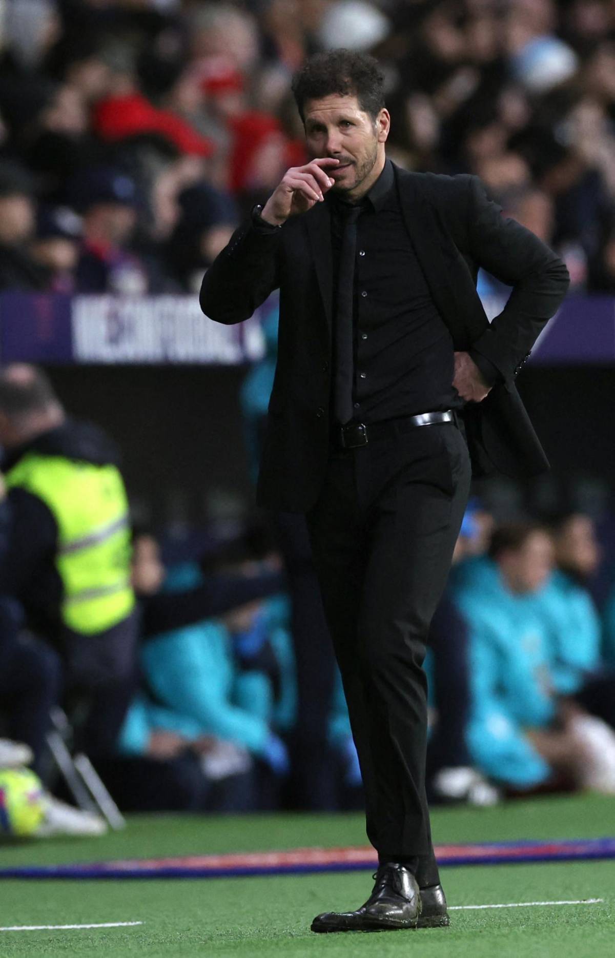No se vio en TV: la insólita pelea a lo UFC entre Ferran y Savic, el milagro de Ronald Araújo y la bronca del Cholo Simeone