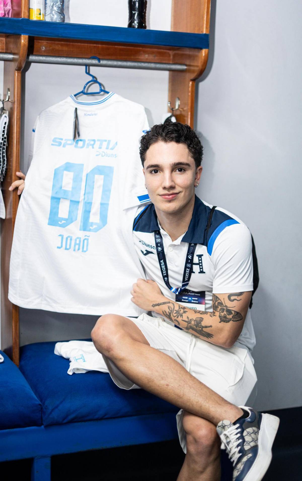 La pelea de Supremo, Joao deslumbra con baile sexy y el flow de tiktoker previo al Honduras-Nicaragua en Managua