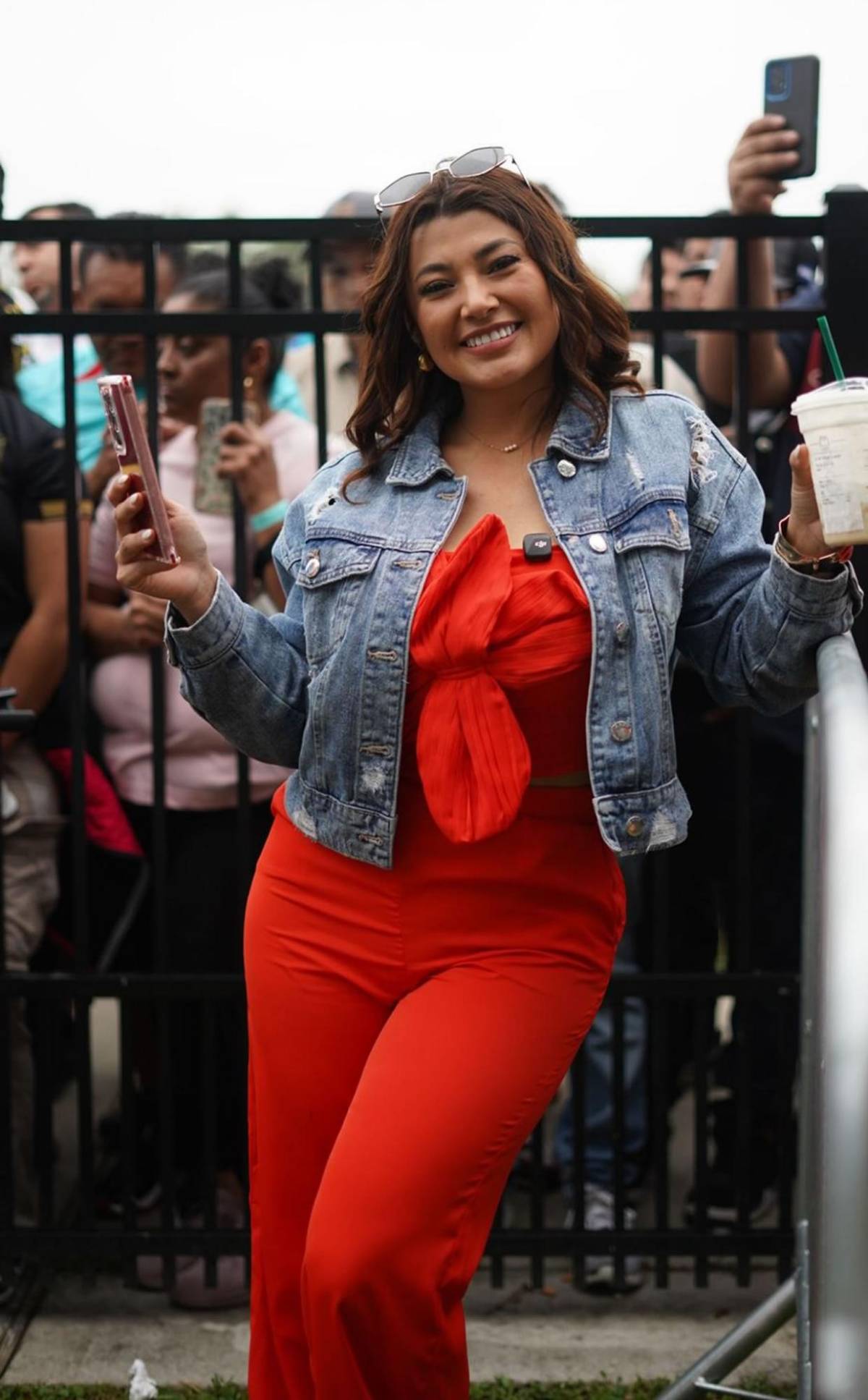 Milagro Flores roba suspiros en Estados Unidos: la presentadora y los exjugadores que asistieron a la New Orleans Cup