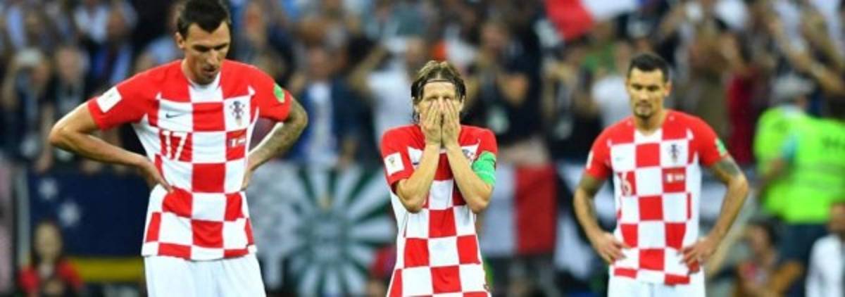 NO SE VIO EN TV: La locura de Macron frente a Kolinda que rompió en llanto