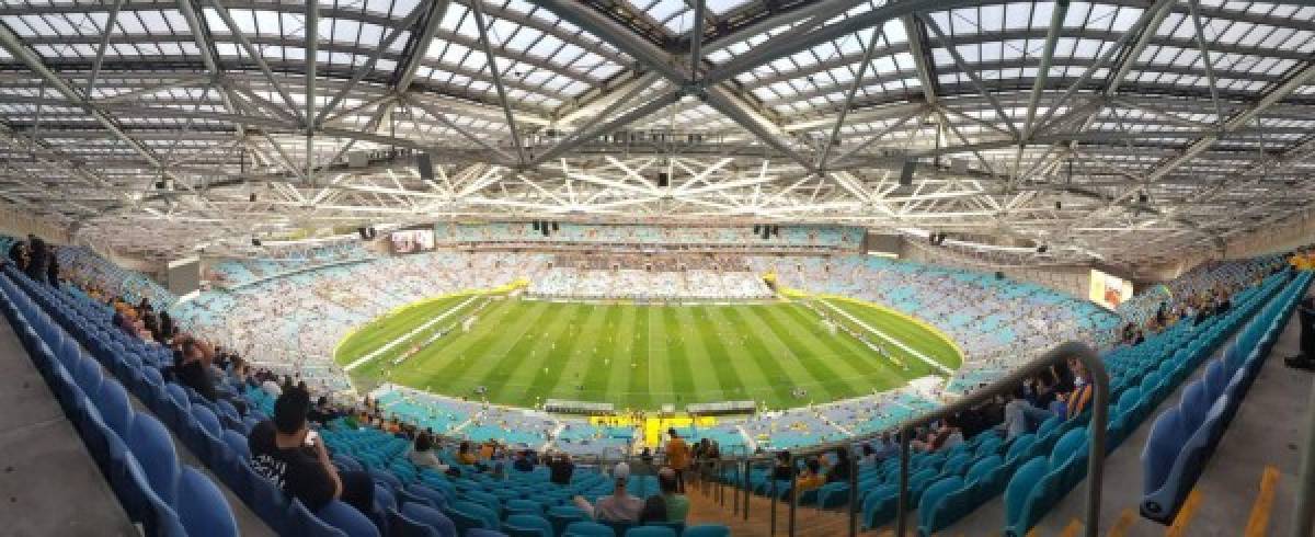 Así es el espectacular ambiente en el ANZ Stadium de Sídney para el Australia-Honduras