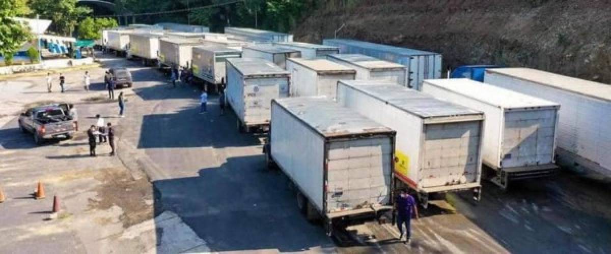 ¡Gracias hermanos! El Salvador envía a Honduras 54 camiones con 30 toneladas de alimentos para afectados de Eta