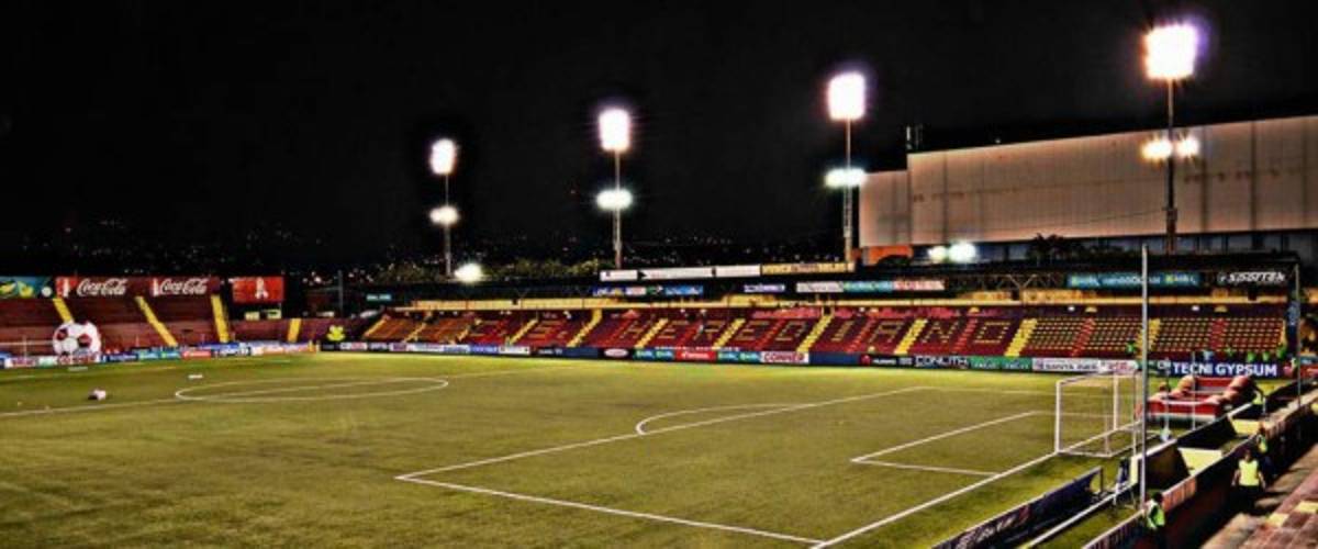 ¡Lo que le espera al Saprissa! El Eladio Rosabal Cordero se caracteriza por su ambiente hostil