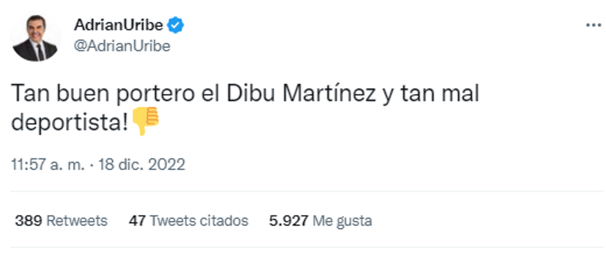 “Tu vulgaridad atenta contra la afición, la FIFA debería quitarte el premio”: explotan críticas contra Dibu Martínez por obscenso gesto