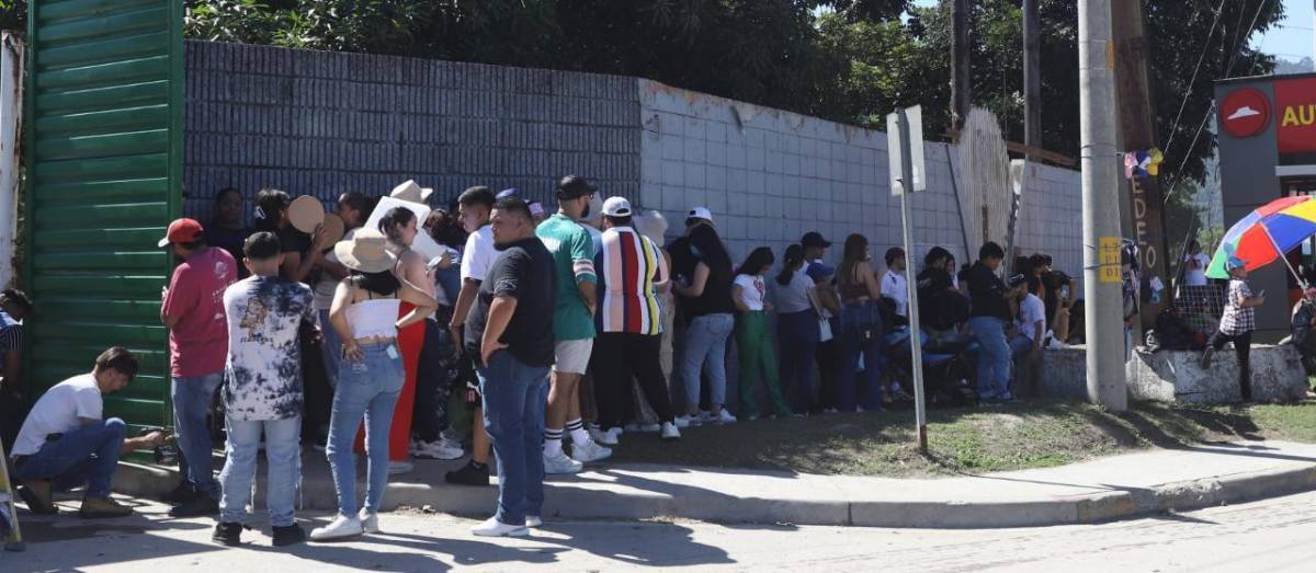 Bad Bunny ya hace del Olímpico de San Pedro Sula una fiesta que se estima sobrepase cualquier partido de eliminatoria mundialista