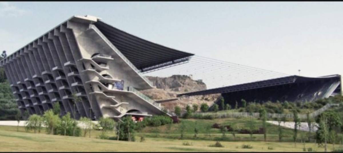 Desde Centroamérica hasta China: Los estadios de fútbol más extraños del mundo