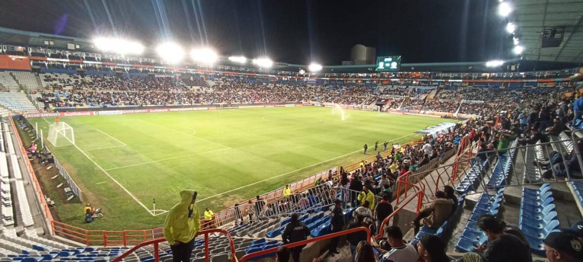 Así luce el estadio Hidalgo previo al choque entre Motagua y Pachuca. FOTO: Cortesía Luis Carlos León / Sol de Hidalgo