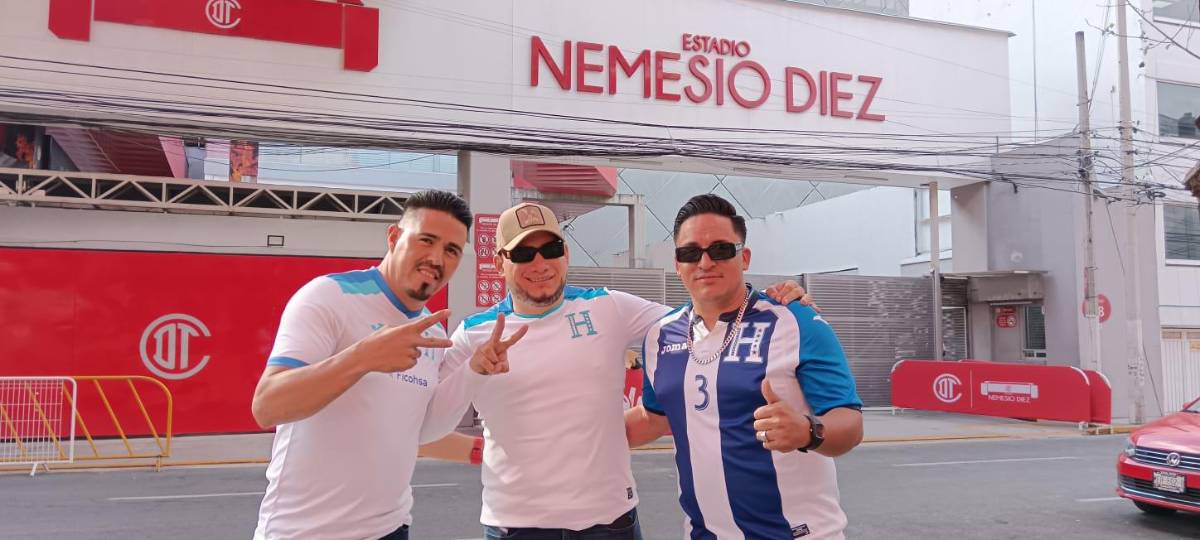 Belleza hondureña en Toluca y las banderas cinco estrellas inundan las calles en el México vs Honduras