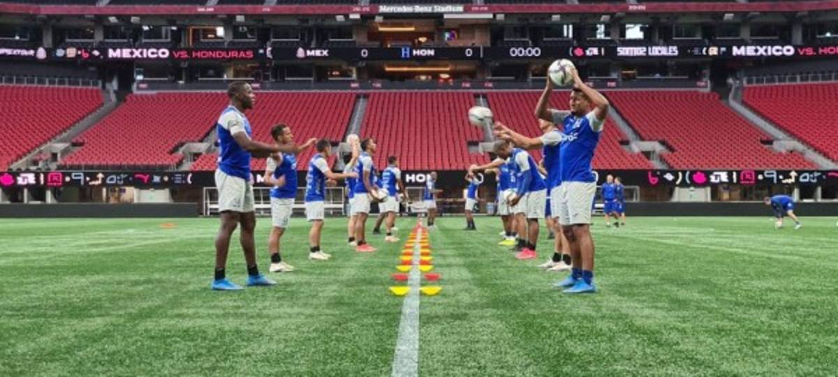 ¡Selfie, masaje y el camerino de la 'H'! Así fue reconocimiento de cancha de Honduras y México en Atlanta