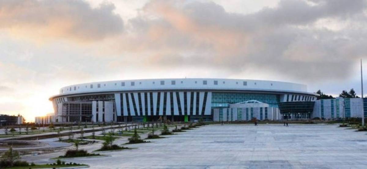 Cash Luna: Conoce sus increíbles lujos y su mega iglesia de $45 millones