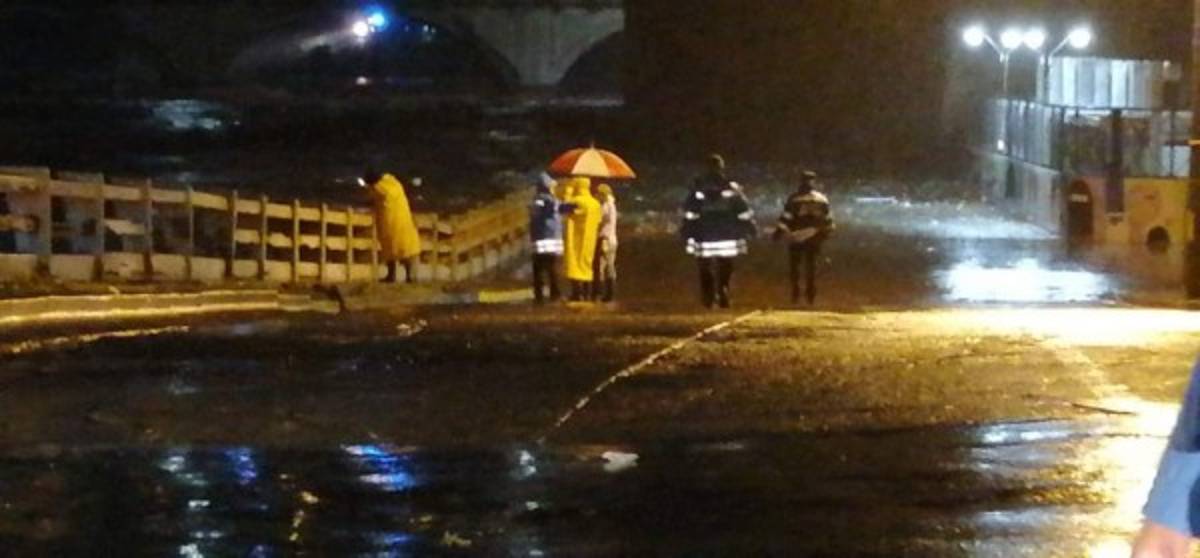 Impactantes fotos: El río Choluteca se desbordó en la primera avenida del centro de Tegucigalpa