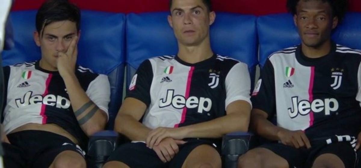 Fotos: El dolor y la bronca de Cristiano Ronaldo tras perder la final y el eufórico festejo de Napoli