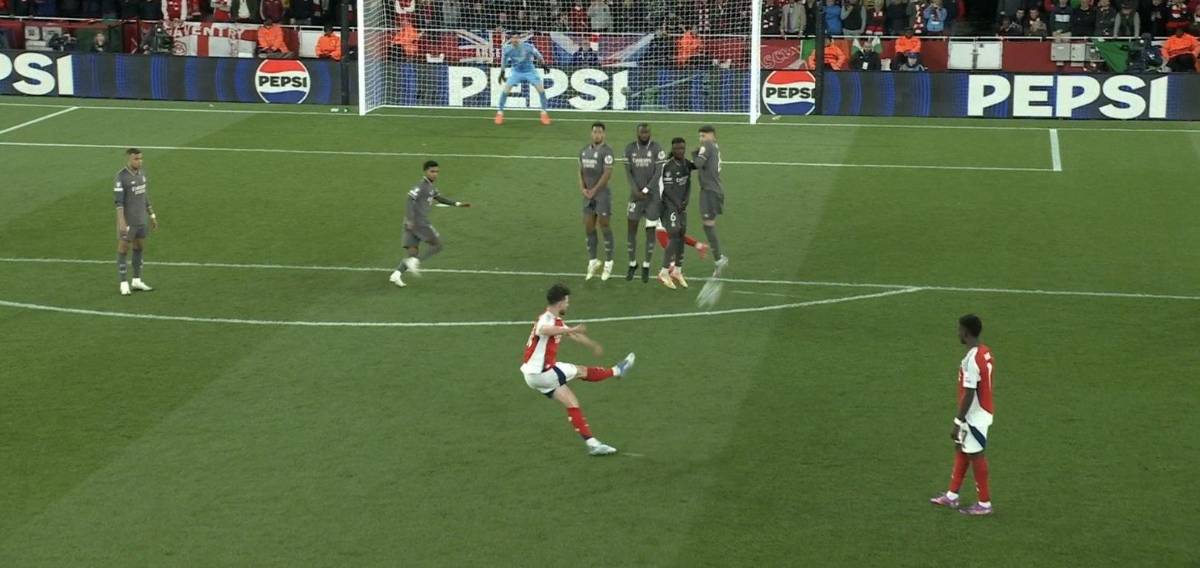 La bronca de Mbappé con Declan Rice en la goleada, la misteriosa burla del Barcelona y la tristeza de Real Madrid