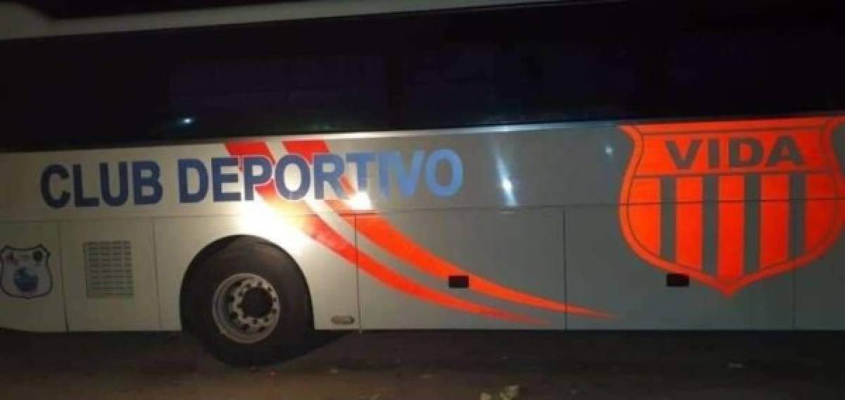 Fotos: Así es por dentro y por fuera el lujoso autobús del Vida que fue bautizado como 'Pololo'