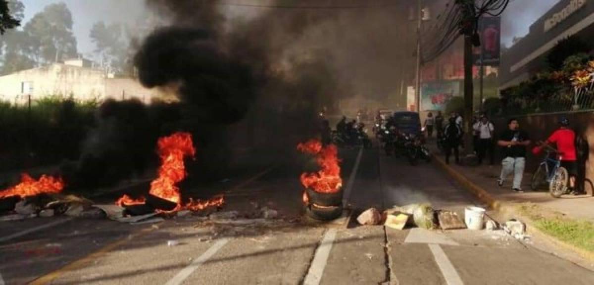 FOTOS: Hondureños salen a protestar en varias ciudades del país