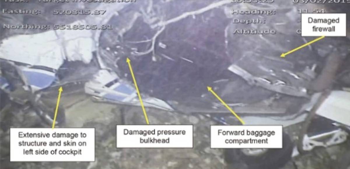 Caso Emiliano Sala: Revelan nuevas fotos de cómo quedó la aeronave del argentino bajó el mar  