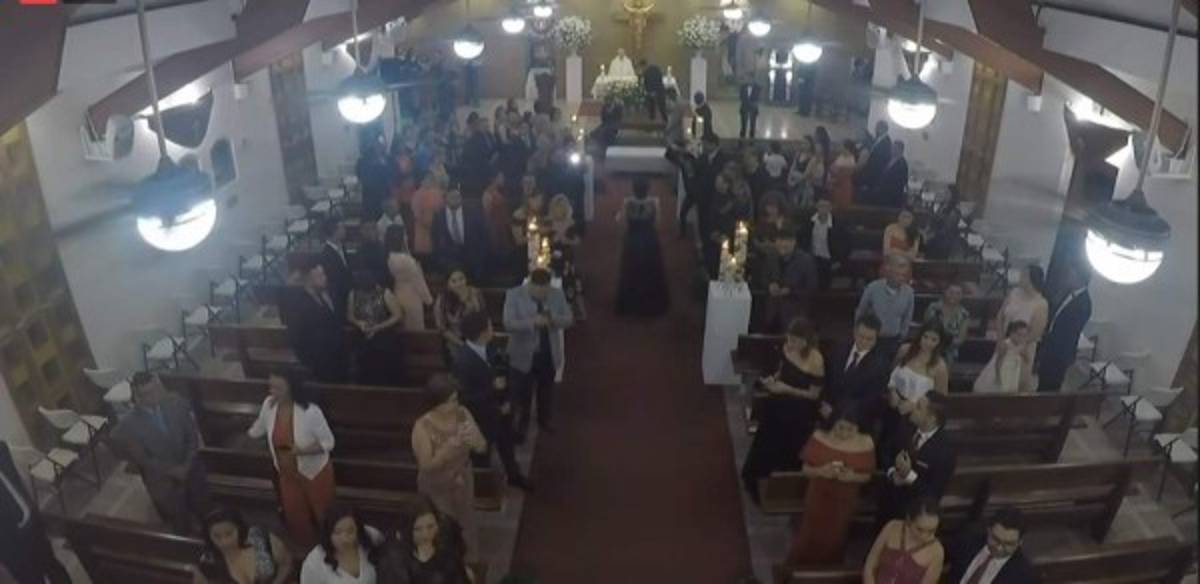 En la intimidad: Así fue la boda eclesiástica entre Carlo Costly y Tita Torres