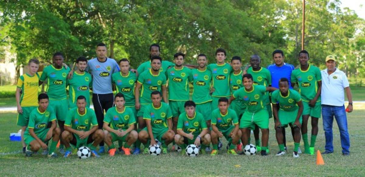 Parrillas, el aspirante al ascenso con más jugadores ex de primera