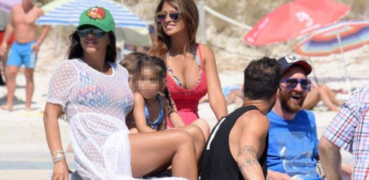 ¡De infarto! Las otras fotos que dejaron las vacaciones de Antonella Rocuzzo y Messi