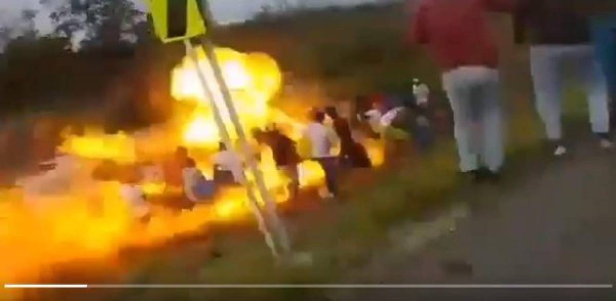 Zozobra en Colombia: Al menos siete muertos y 46 heridos por explosión de camión