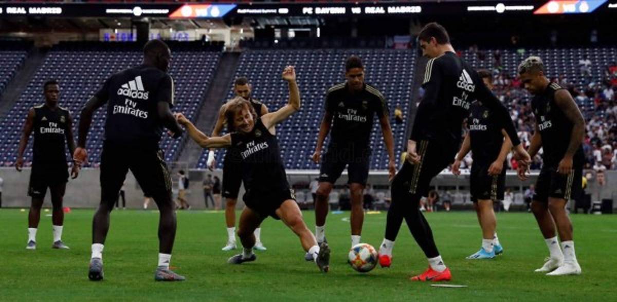 La volada de Keylor y la firma de autógrafos: Así fue el último entrenamiento del Real Madrid