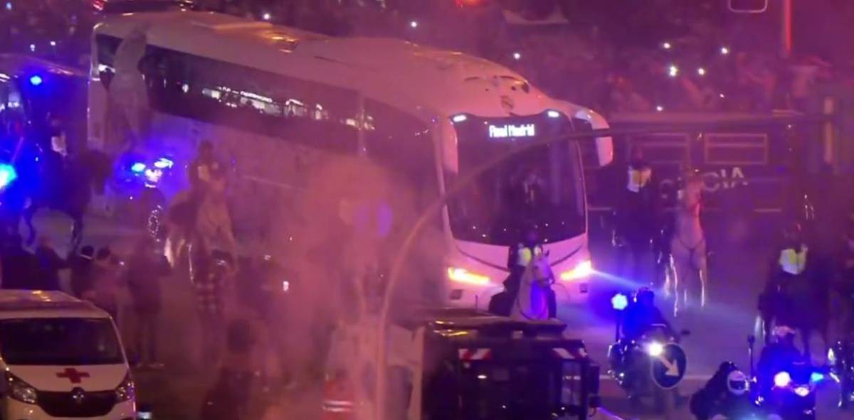 Espectacular recibimiento a los jugadores del Real Madrid en el Bernabéu y los invitados de lujo