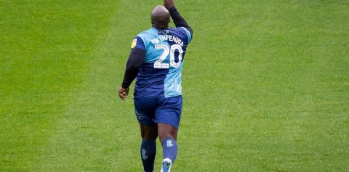 ¡Tremendo! El cambio físico de Adebayo Akinfenwa, el jugador más fuerte del mundo  