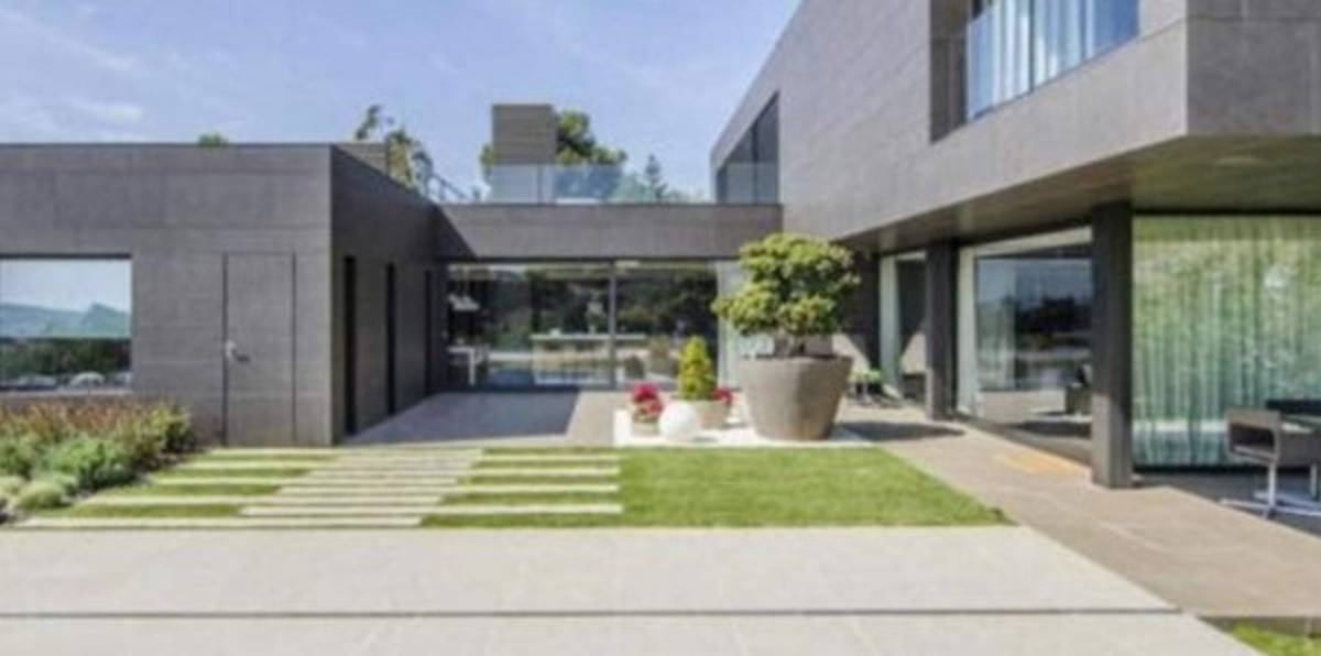 ¡Como un rey! Así es la lujosa casa del brasileño Malcom en Barcelona