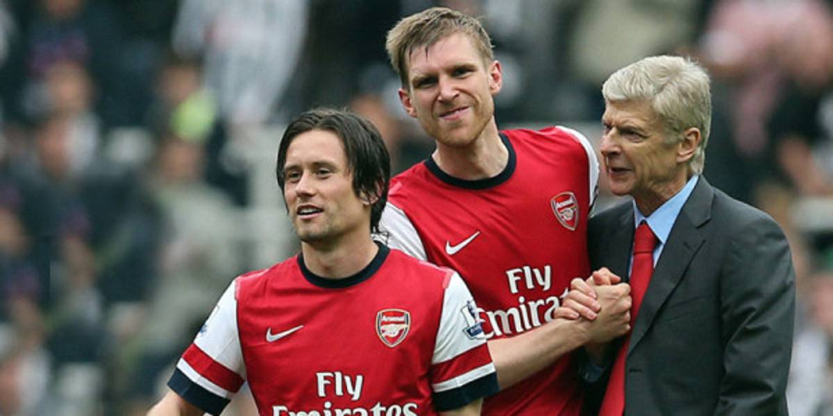 Mertesacker y Rosicky renovaron con el Arsenal&nbsp;