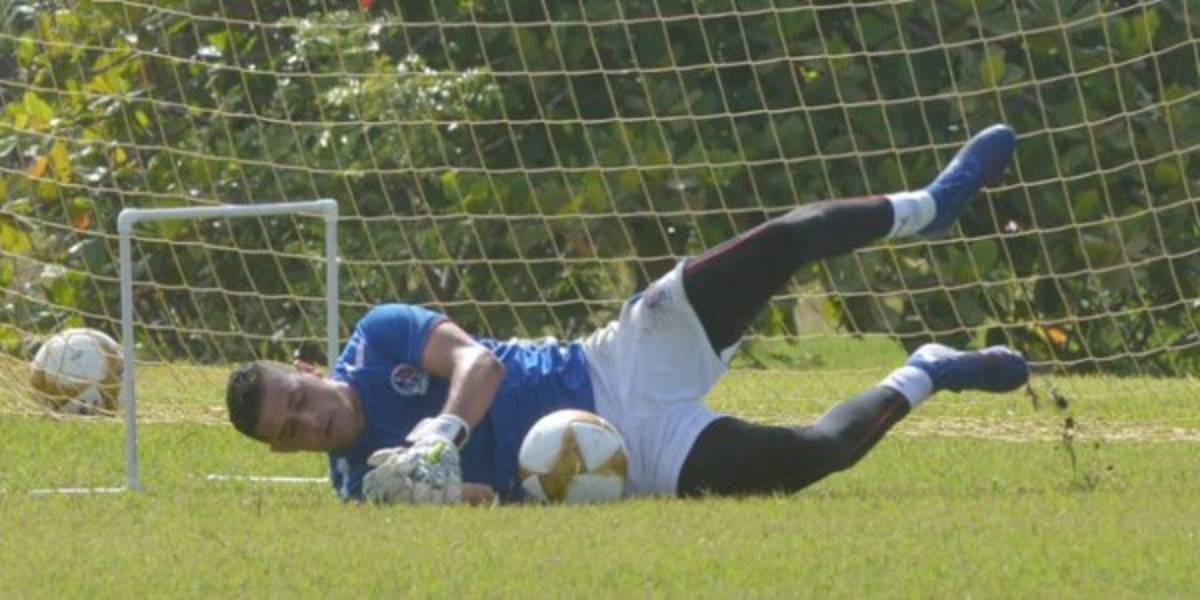 Con variantes: El 11 de Olimpia para enfrentar al Vida, confirmado por Pedro Troglio