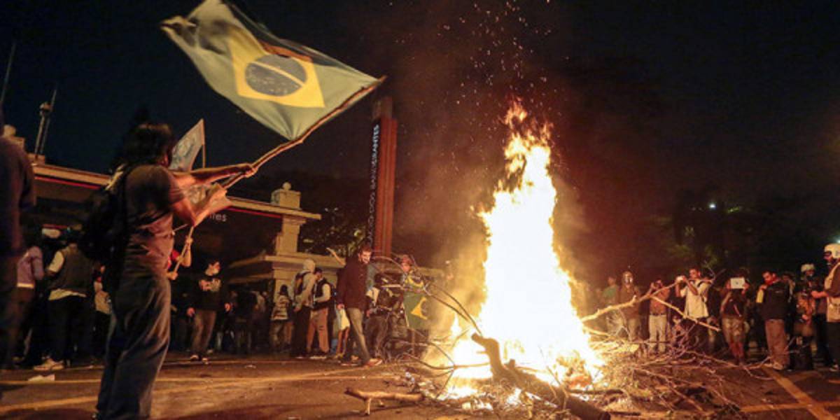 Brasil prepara 10 mil agentes antidisturbios para el Mundial de fútbol