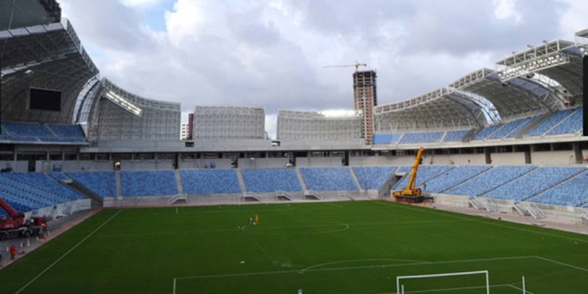 Ciudad de Natal en Brasil presenta su estadio incompleto