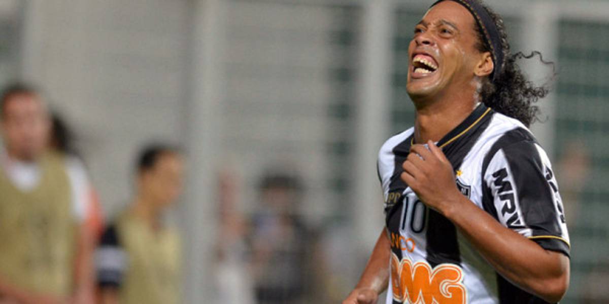 Ronaldinho es coronado como Rey de América en el 2013